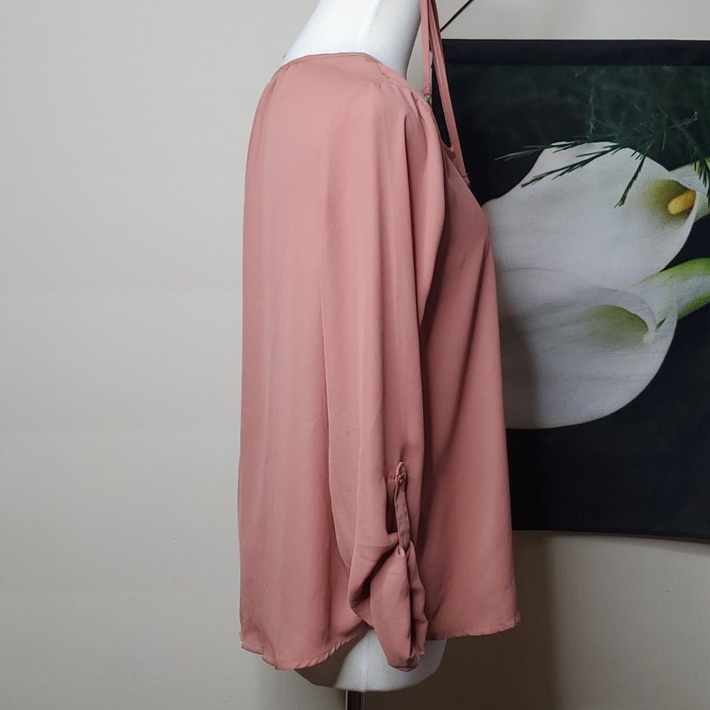 Sweet Wanderer Tie Neck Top - Picture 4 of 6